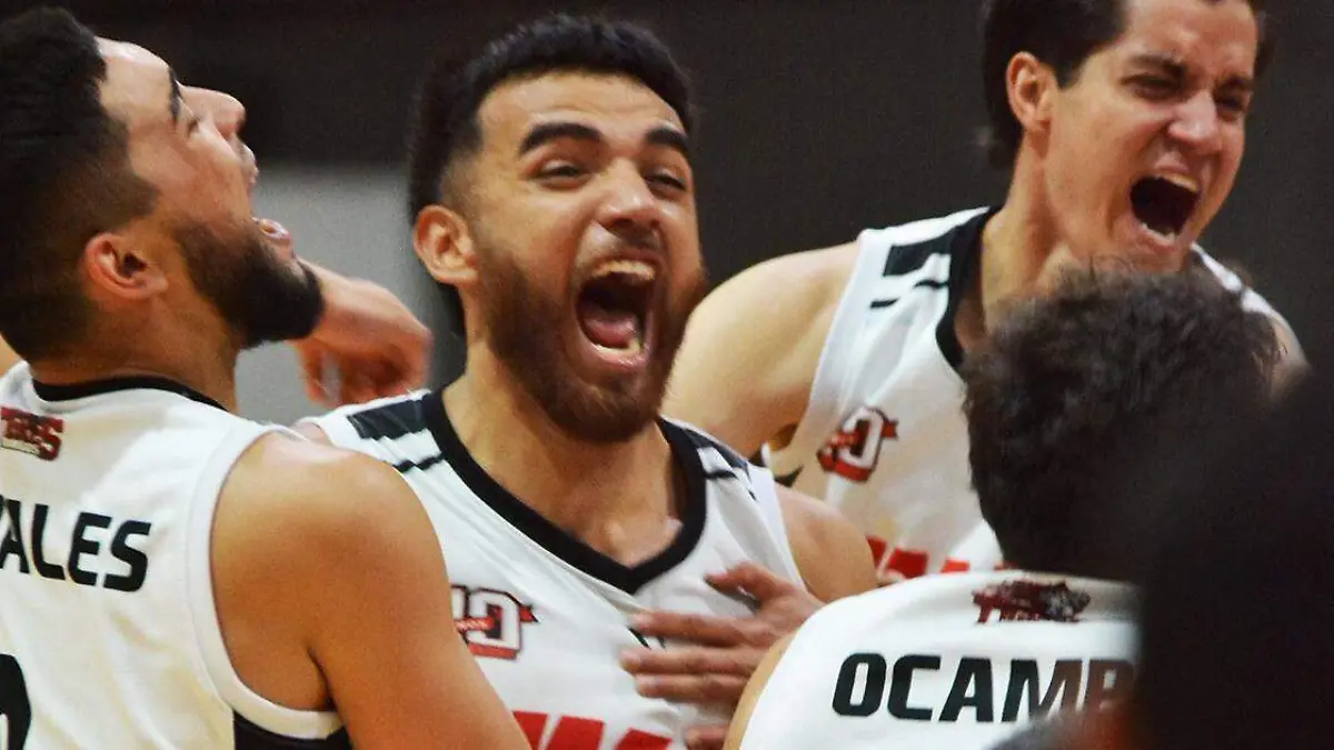 Óscar Romero se suma a los jugadores que dan el salto al baloncesto profesional surgiendo de un equipo universitario poblano